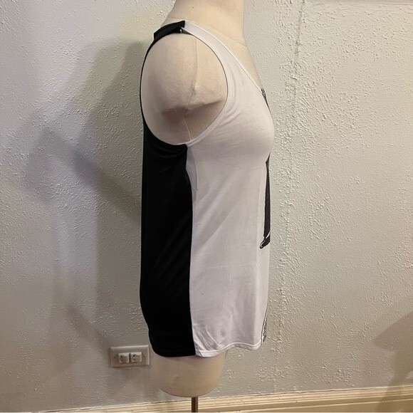 Her Universe Star Wars Vader Profile Sublimated Tank Top Size Medium - Picture 4 of 7